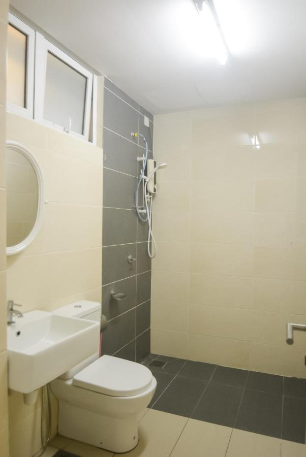 Azfa Duplex Suite At De Centrum Putrajaya Bangi Free Wifi Kajang Eksteriør billede