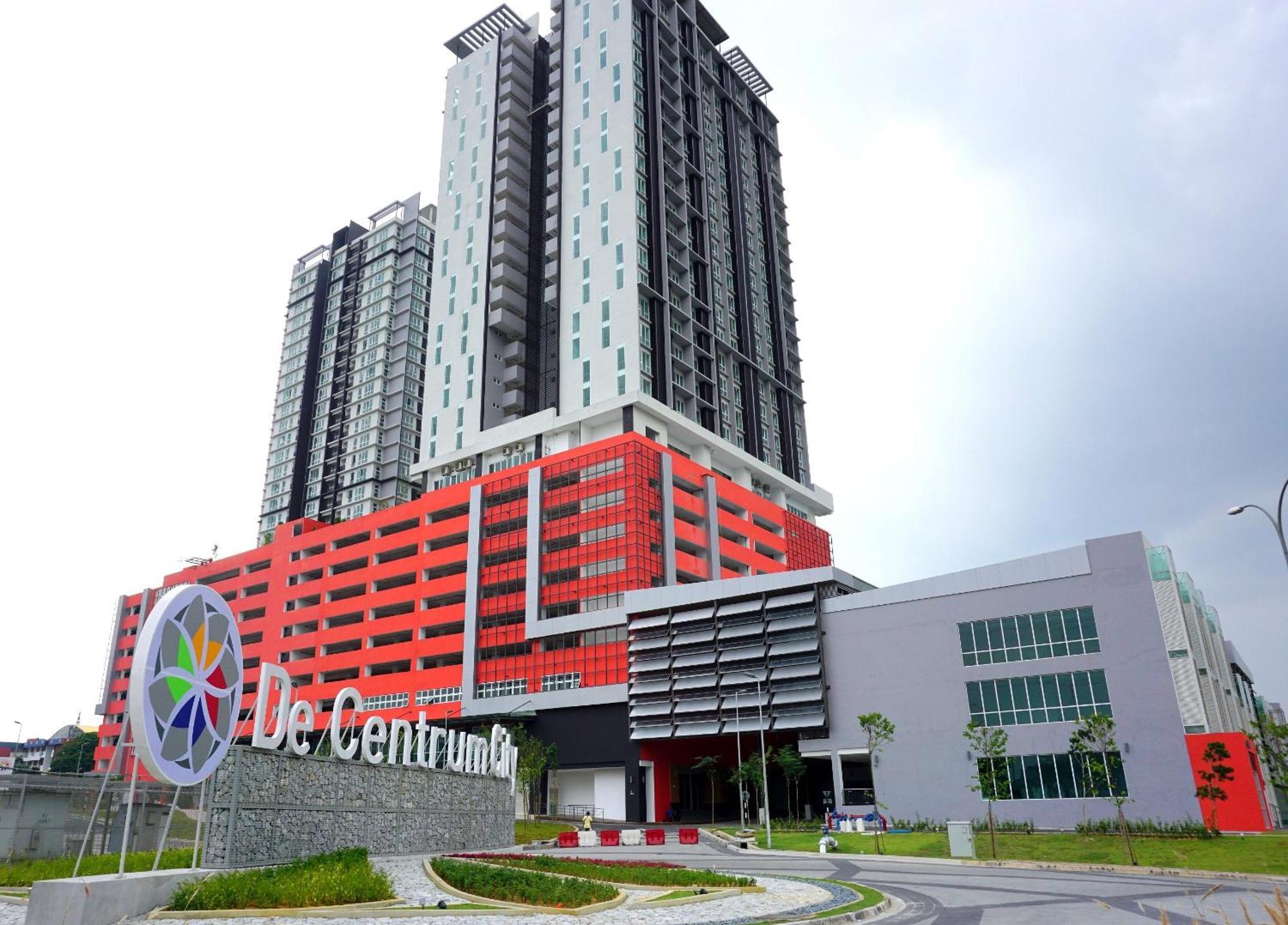 Azfa Duplex Suite At De Centrum Putrajaya Bangi Free Wifi Kajang Eksteriør billede